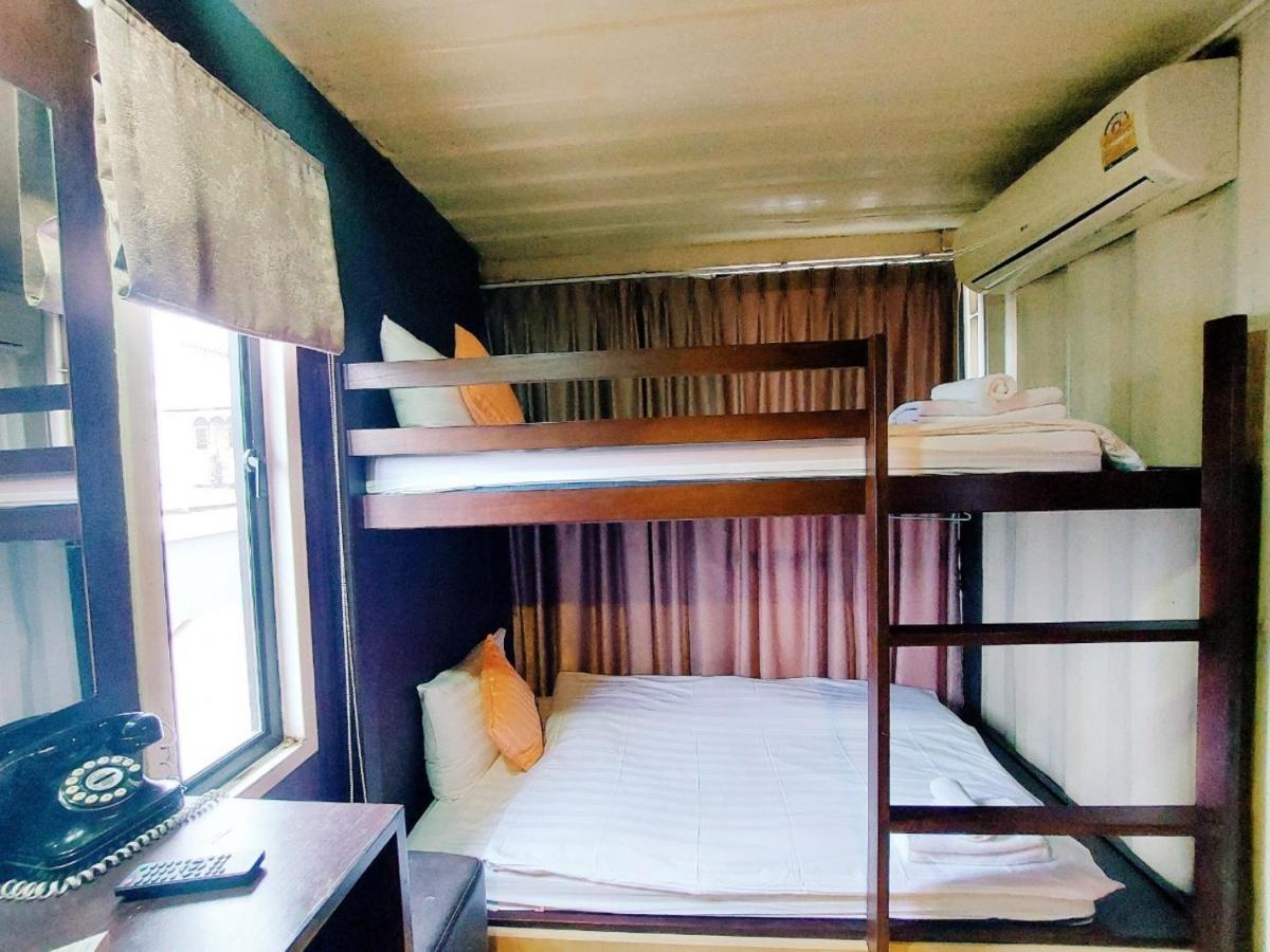 Retro Box Hotel Chumphon Exterior foto